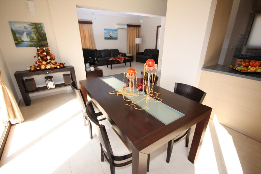 Holidays Villas ピッソウリ 部屋 写真