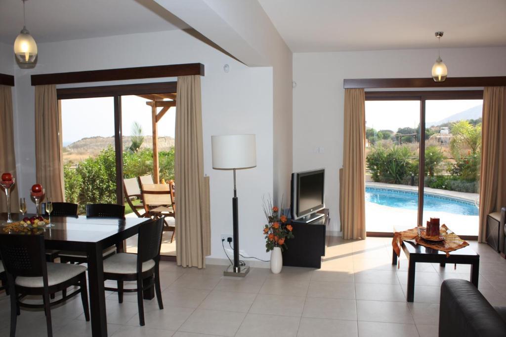 Holidays Villas ピッソウリ 部屋 写真